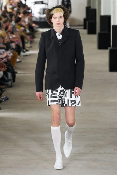 Look 35